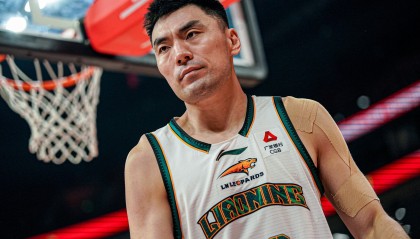 世界杯官方正版客户端下载-郭艾伦：李晓旭在场上的拼劲值得大部分球员学习 他是真正的热爱