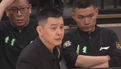 再见，杨鸣！辽篮正式发布公告，杨鸣因身体原因辞职，仍留有余地