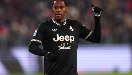 斯基拉：一家法甲俱乐部有意戴维，两家英超俱乐部已询问球员情况